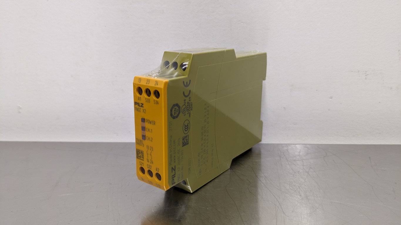 New Pilz 774303 Safety Relay PNOZ X2 24VAC/DC 2n/o 2021 Factory Sealed A+