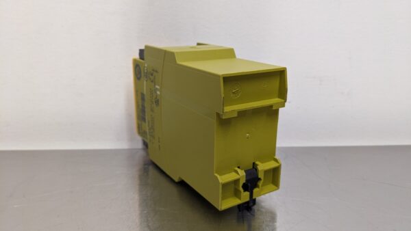 777586, Pilz, Safety Relay