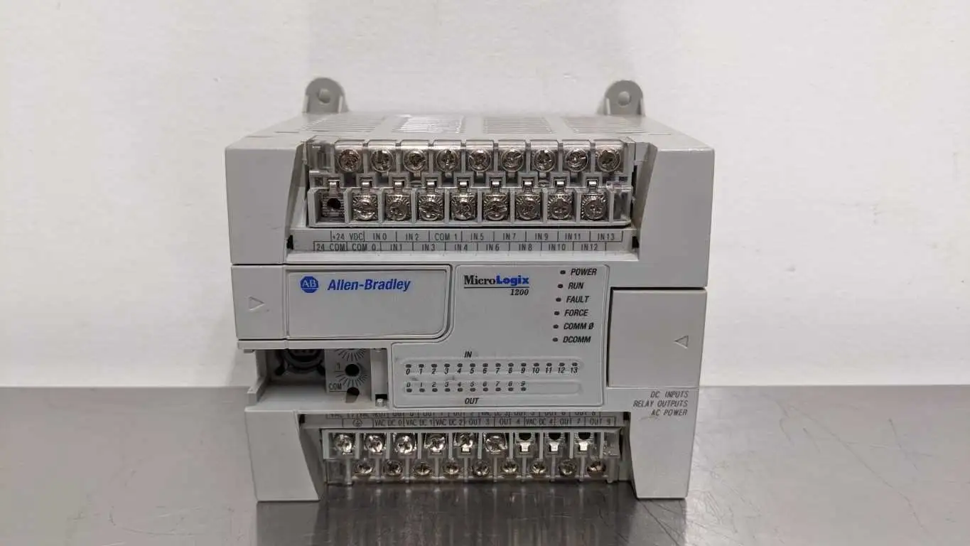 Allen-Bradley 1762-L24BWA PLC Controller Ser C Rev C FRM 6 MicroLogix 1200