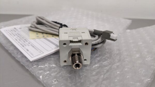 ISE30A-01-P-PG, SMC, Pressure Switch 4383 5 SMC ISE30A 01 P PG 1