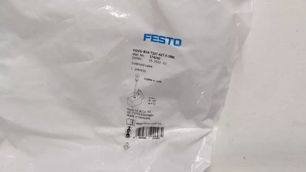 VUVG-B14-T32C-AZT-F-1R8L, Festo, Solenoid Valve