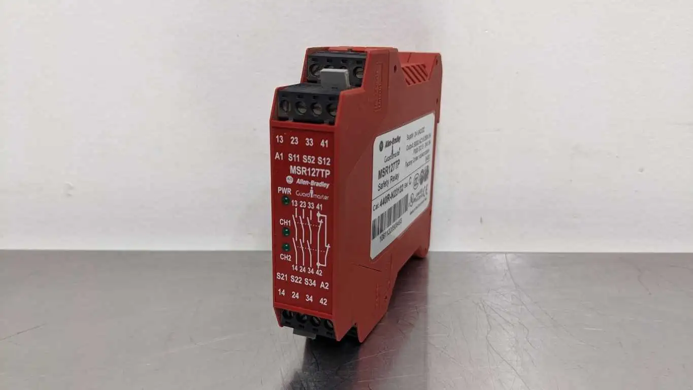 Allen-Bradley 440R-N23132 Safety Relay Ser C Guardmaster MSR127TP