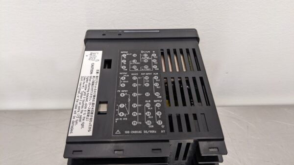 UT37E, Yokogawa, Digital Indicating Controller 4458 6 Yokogawa UT37E 1