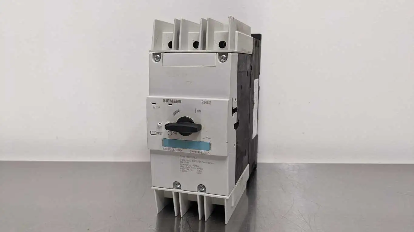 Siemens 3RV1742-5DD10 Circuit Breaker Motor Protector 25A 600Y/374V~/480VAC 25A