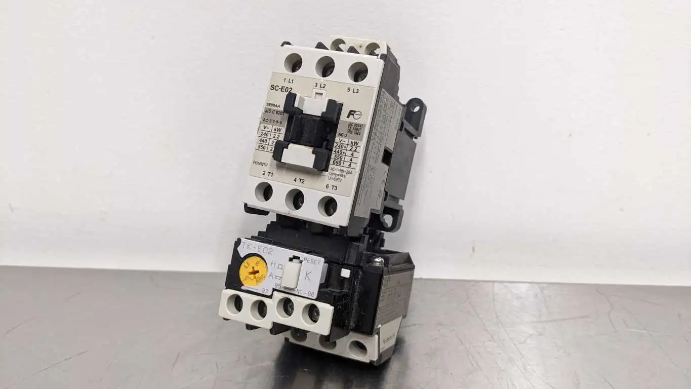 Fuji SC-E02 Contactor 5-8A 240/440/550/690VAC 20A TK-E02 Overload Relay