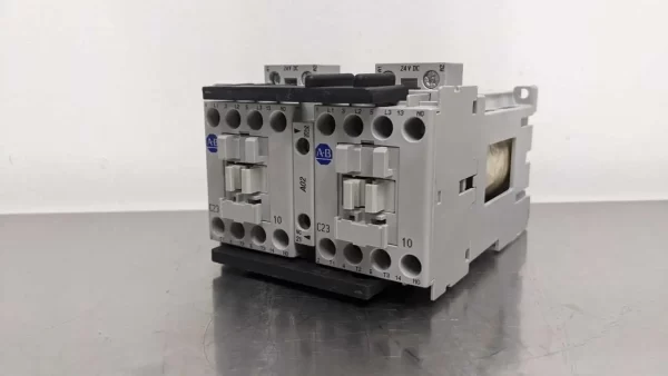 104-C23ZJ22, Allen-Bradley, Reversing Contactor