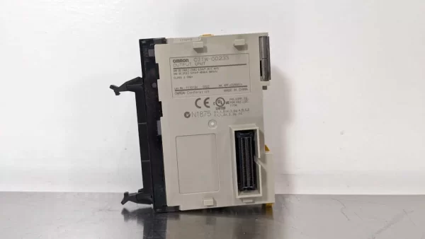 CJ1W-OD233, Omron, Output Module