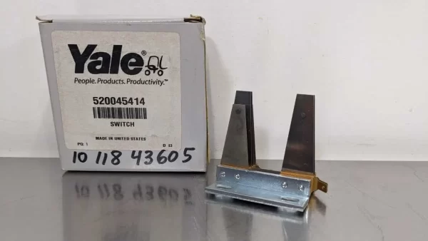 520045414, Yale, Forklift Traction Switch