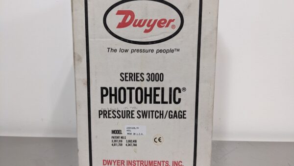 A3005-SRL-TP, Dwyer, Photohelic Pressure Switch Gage