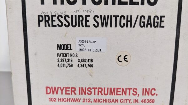 A3005-SRL-TP, Dwyer, Photohelic Pressure Switch Gage