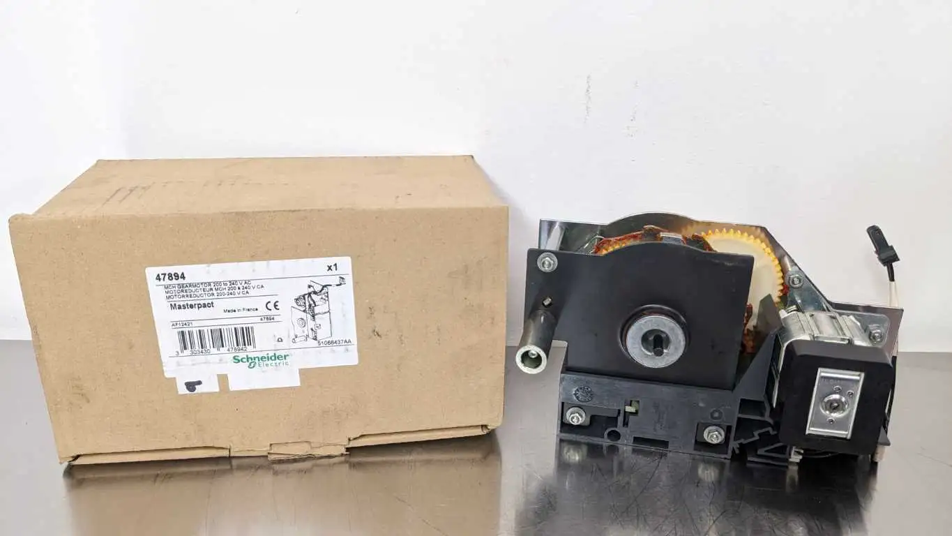 Schneider Electric 47894 Motor Reducer 200-240VAC Masterpact Motor Mechanism