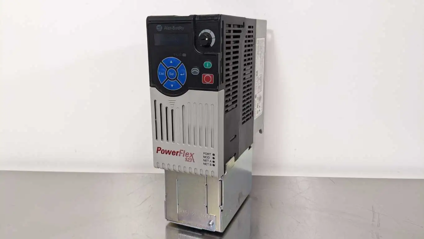 Allen-Bradley 25A-D4P0N104 AC Drive Ser B 2.0HP 0-500Hz PowerFlex 523 1.5kW