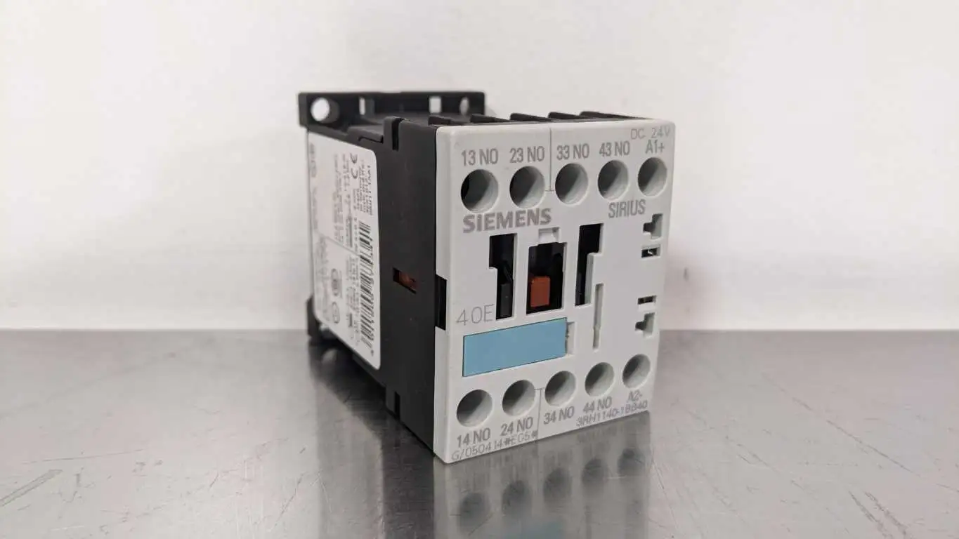 Siemens 3RH1140-1BB40 Control Relay 4NO 24VDC Coil S00 10A 230/400/690VAC 240VAC