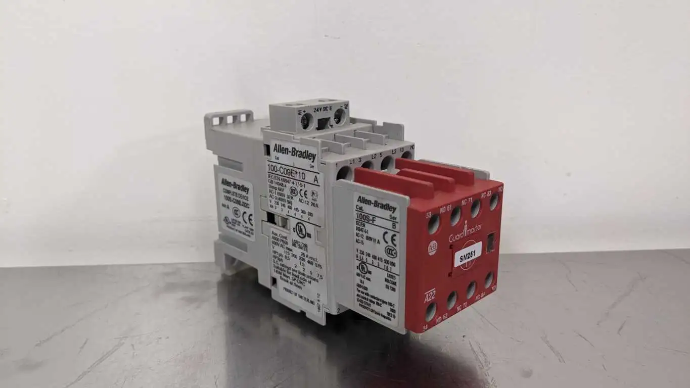 Allen-Bradley 100S-C09EJ32C Safety Contactor Ser A 24VDC Coil 9A