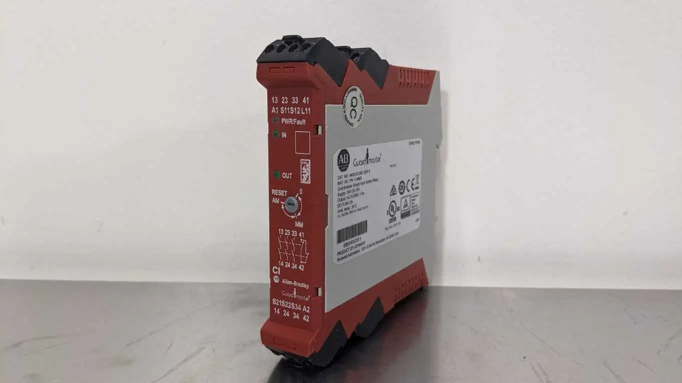 Allen-Bradley 440R-S13R2 GuardMaster Single Input Safety Relay Ser A FRM 2.01 PN-114865