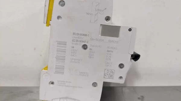 iC60H D32A, Schneider Electric, Miniature Circuit Breaker