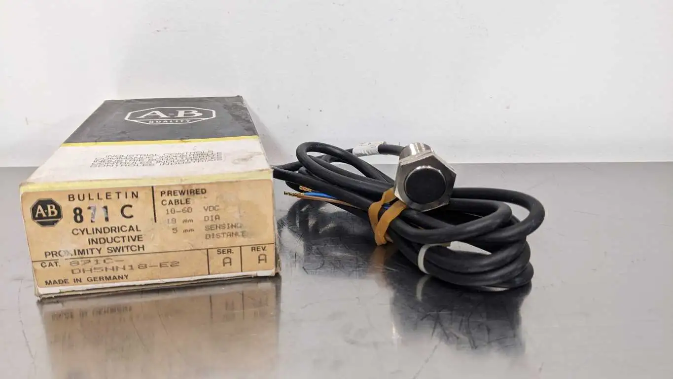 Allen-Bradley 871C-DH5NN18-E2 Cylindrical Inductive Proximity Sensor Ser A 5mm 8mm Diameter