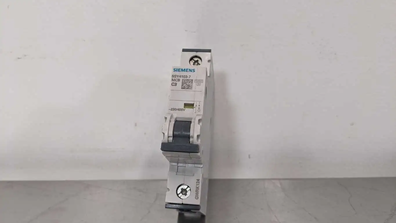 Siemens 5SY4103-7 C3 Miniature Circuit Breaker 3A 230/400V