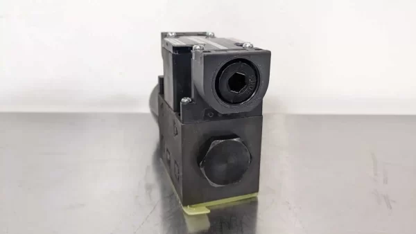 SS-G01-A3Z-R-C115-E30, Nachi, Solenoid Operated Directional Control Valve