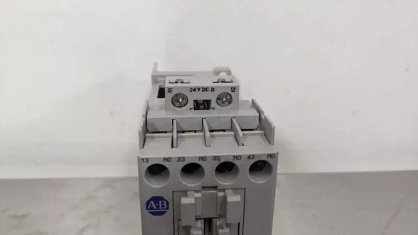 700-CF400DJ, Allen-Bradley, Control Relay, 700-CF400D*