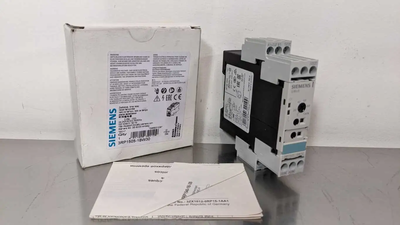 Siemens 3RP1505-1BW30 Timing Relay 0.05S-100H 24-240VAC/VDC 24-240VAC/VDC