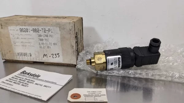 96201-BB2-T2-P1, Barksdale, Compact Pressure Switch