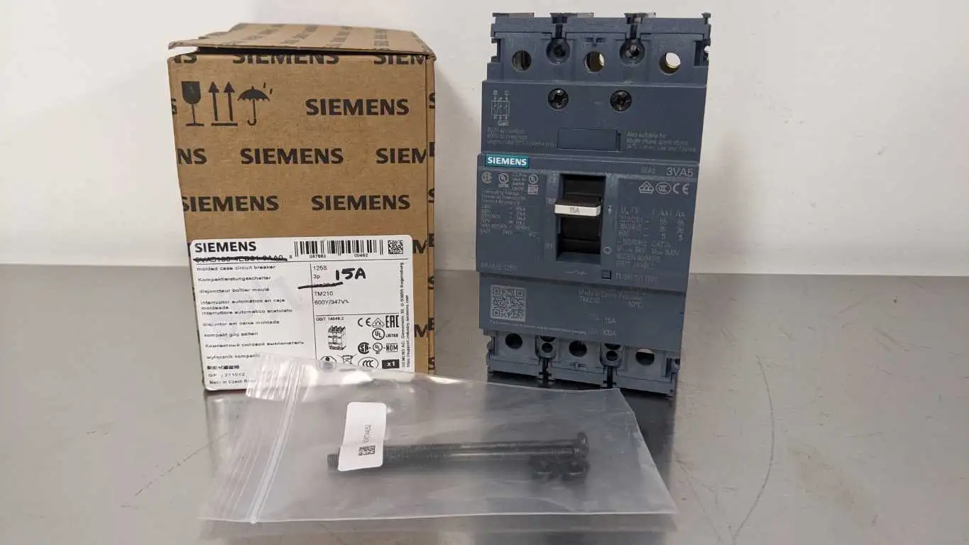 Siemens 3VA5195-4ED31-0AA0 Molded Case Circuit Breaker 15A 3 Pole