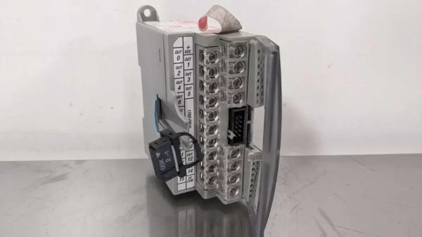 1762-OB16, Allen-Bradley, Output Module