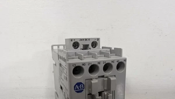 700-CF220EJ, Allen-Bradley, Contactor, 700-CF220E*