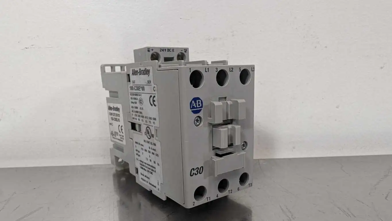 Allen-Bradley 100-C30EJ10 Contactor 100-C30E*00 Ser C 24VDC Coil 30A