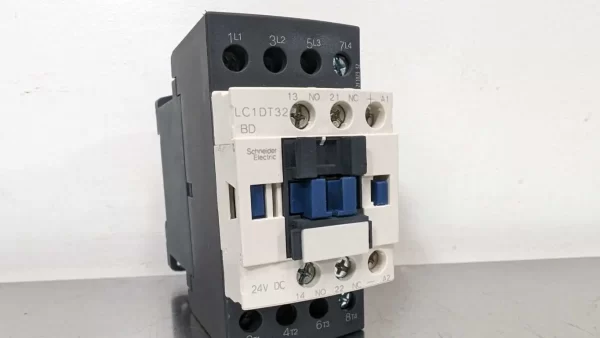 LC1DT32, Schneider Electric, Contactor