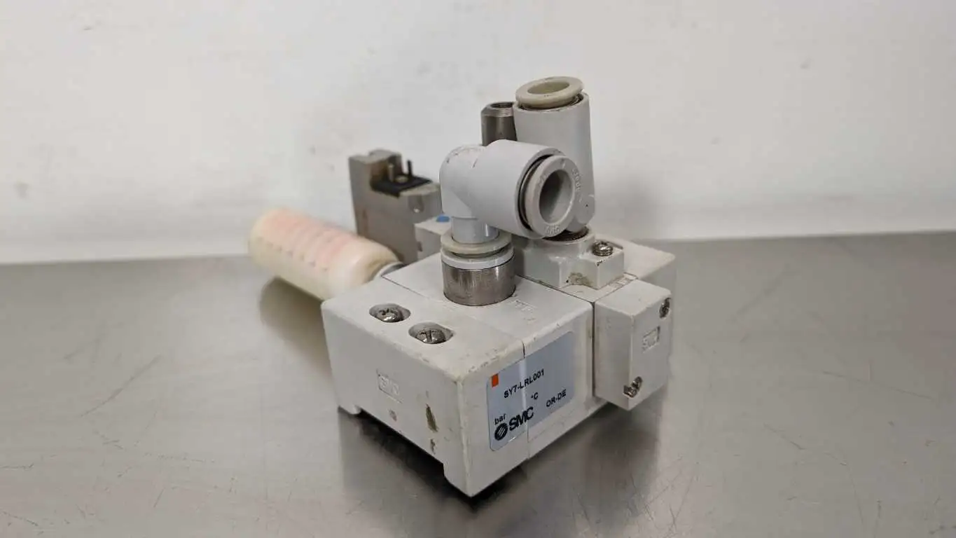 SMC SY7-LRL001 Solenoid Valve SY7160-5Y0-02F