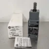 Allen-Bradley 802T-BAP Oiltight Limit Switch Ser J 2 Circuits Plug-In Push Type