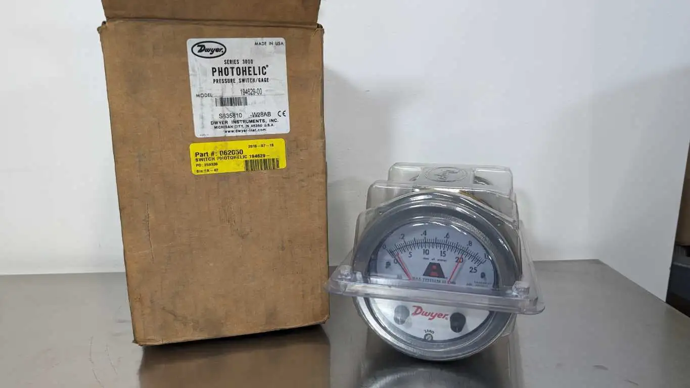 Dwyer 194629-00 Pressure Switch Gage Series A3000 0-1.0 In W/C