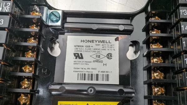 Q7800A 1005, Honeywell, Universal Wiring Subbase