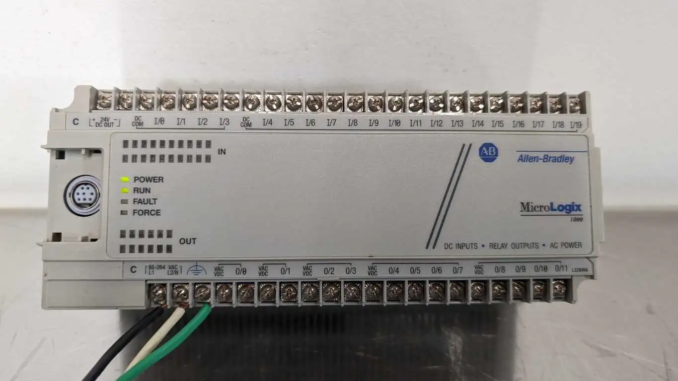 Allen-Bradley 1761-L32BWA PLC Controller MicroLogix 1000 Ser E FRM 1.0 32 Point