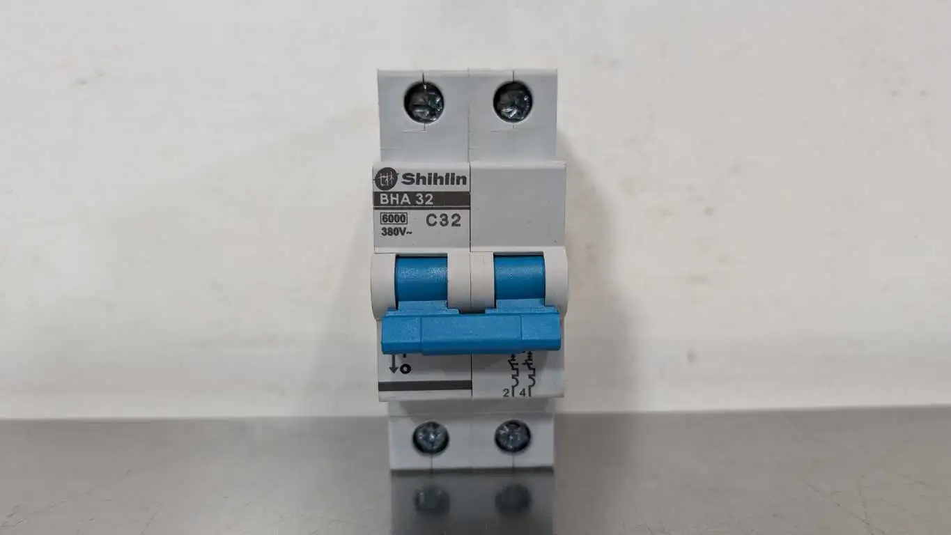 Shihlin Electric CNS 14985-1 Miniature Circuit Breaker IEC 60947-2 Ser A 32A BHA 32