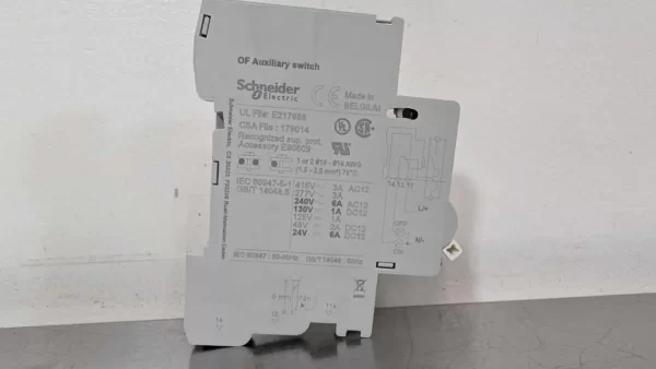 M9A26924, Schneider Electric, OC Contact