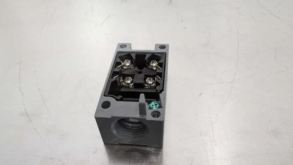 E50RA, Eaton, Single Pole Surface Mount Receptacle