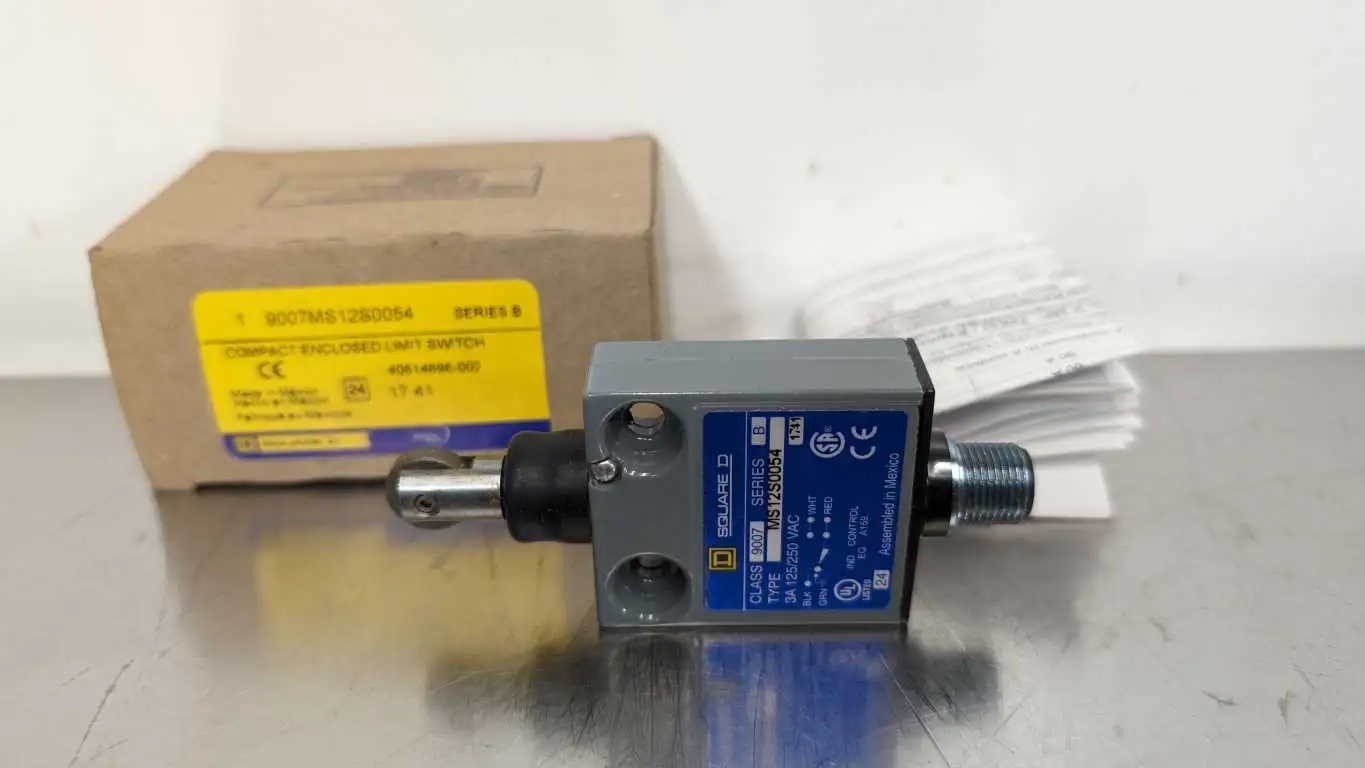 Square D 9007MS12S0054 Compact Enclosed Limit Switch Ser B