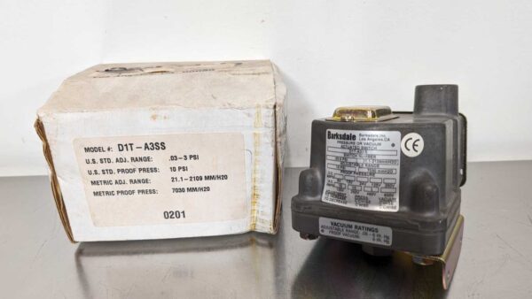 D1T-A3SS, Barksdale, Pressure or Vacuum Actuated Switch 5485 1 Barksdale D1T A3SS 1