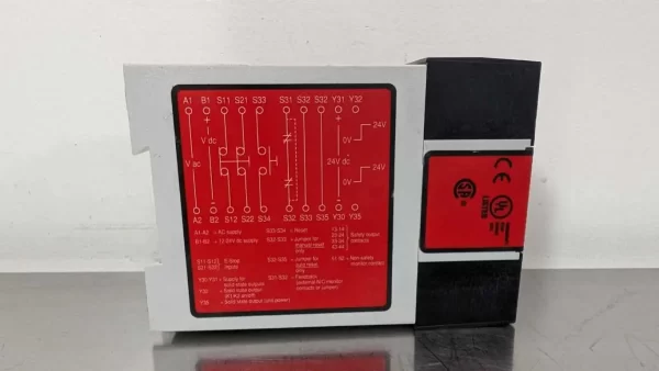 ES-UA-5A, Banner, Emergency Stop Relay