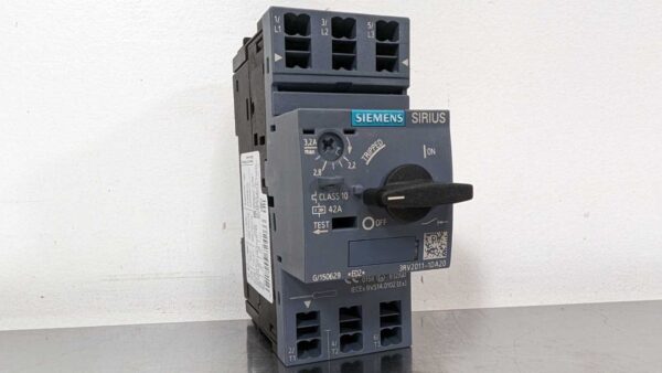 3RV2011-1DA20, Siemens, Circuit Breaker 5547 3 Siemens 3RV2011 1DA20 1