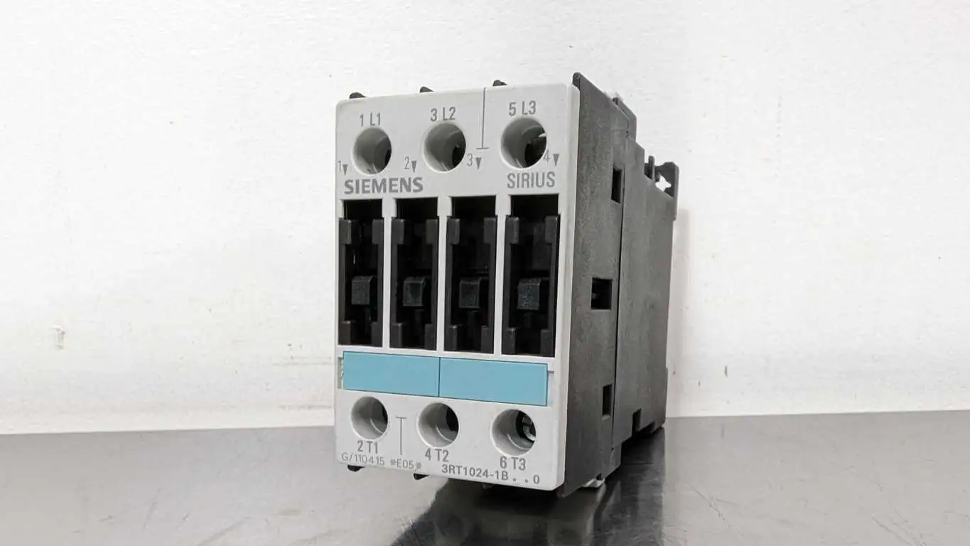 Siemens 3RT1024-1BB40 Contactor 24VDC Coil 400VAC 12A 12A 400V S0