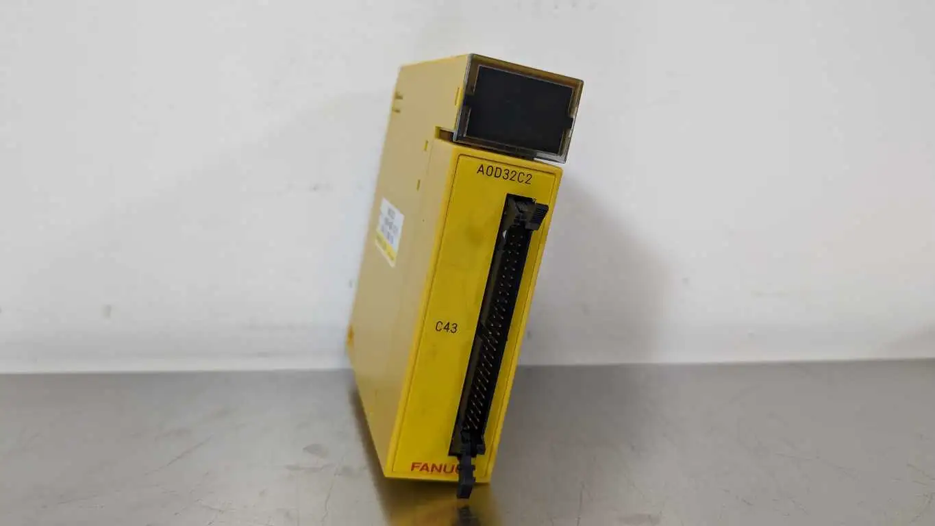 Fanuc A03B-0807-C172 Output Module AOD32C2 32PT