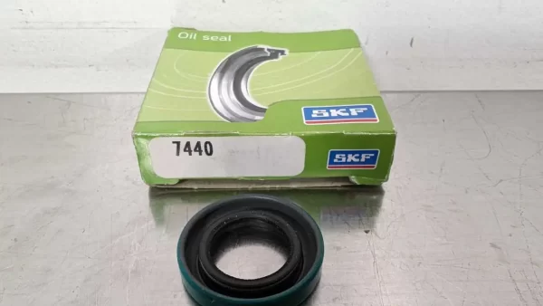 7440, SKF, Oil Seal