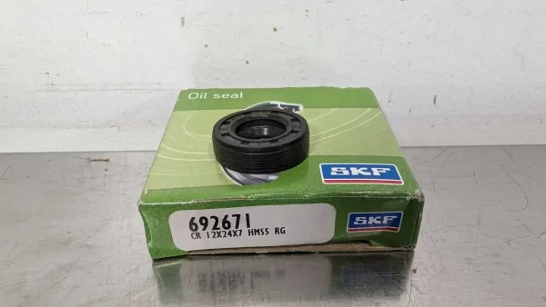 692671, SKF, Oil Seal