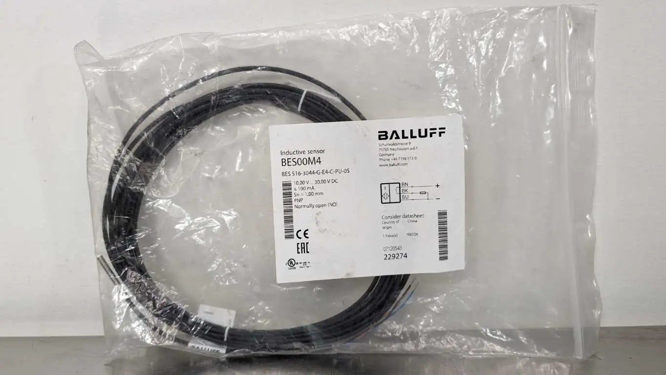 Balluff BES00M4 Inductive Proximity Sensor BES 516-3044-G-E4-C-PU-05 1mm