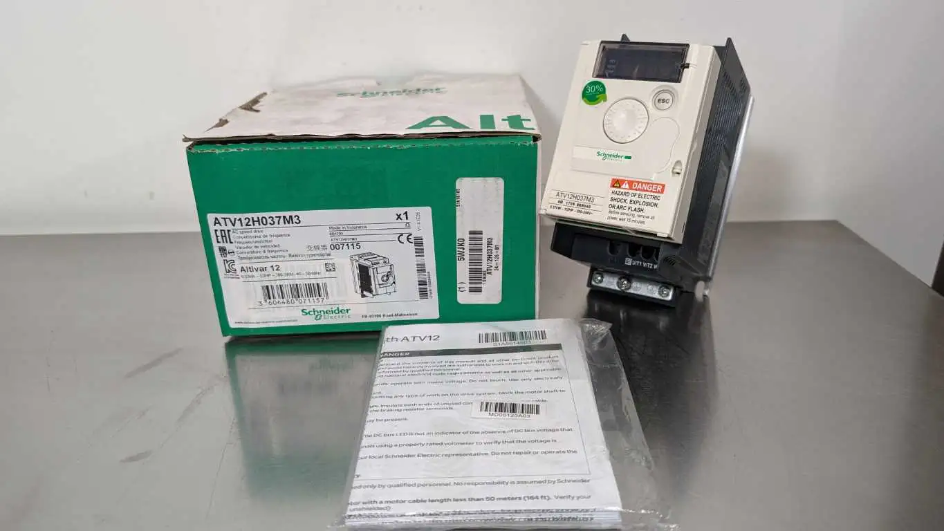 Schneider Electric ATV12H037M3 AC Speed Dirve Altivar 12 1/2HP 200-240VAC