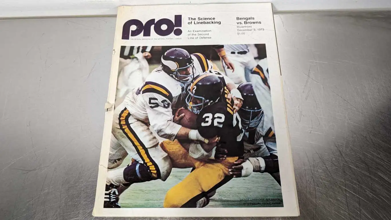 Pro! Volume 6 Number 10 December 9, 1973 Cleveland Browns vs Cincinnati Bengals Program